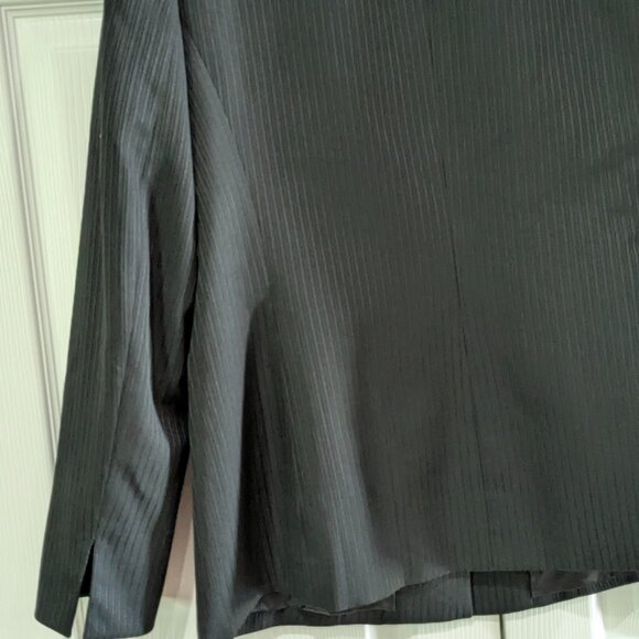 Evan-Picone Women's Black Stripe Blazer, Size 12, Suit Separate - Picture 6 of 16